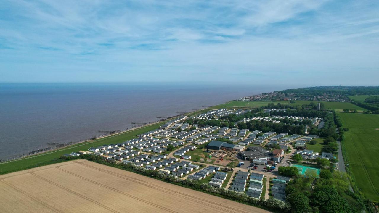 Lovely Caravan With Wifi At Broadland Sands In Suffolk Ref 20035Bs Hotel Hopton on Sea ภายนอก รูปภาพ